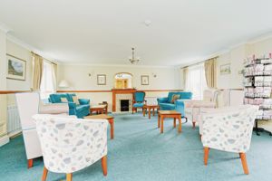 RESIDENTS LOUNGE- click for photo gallery